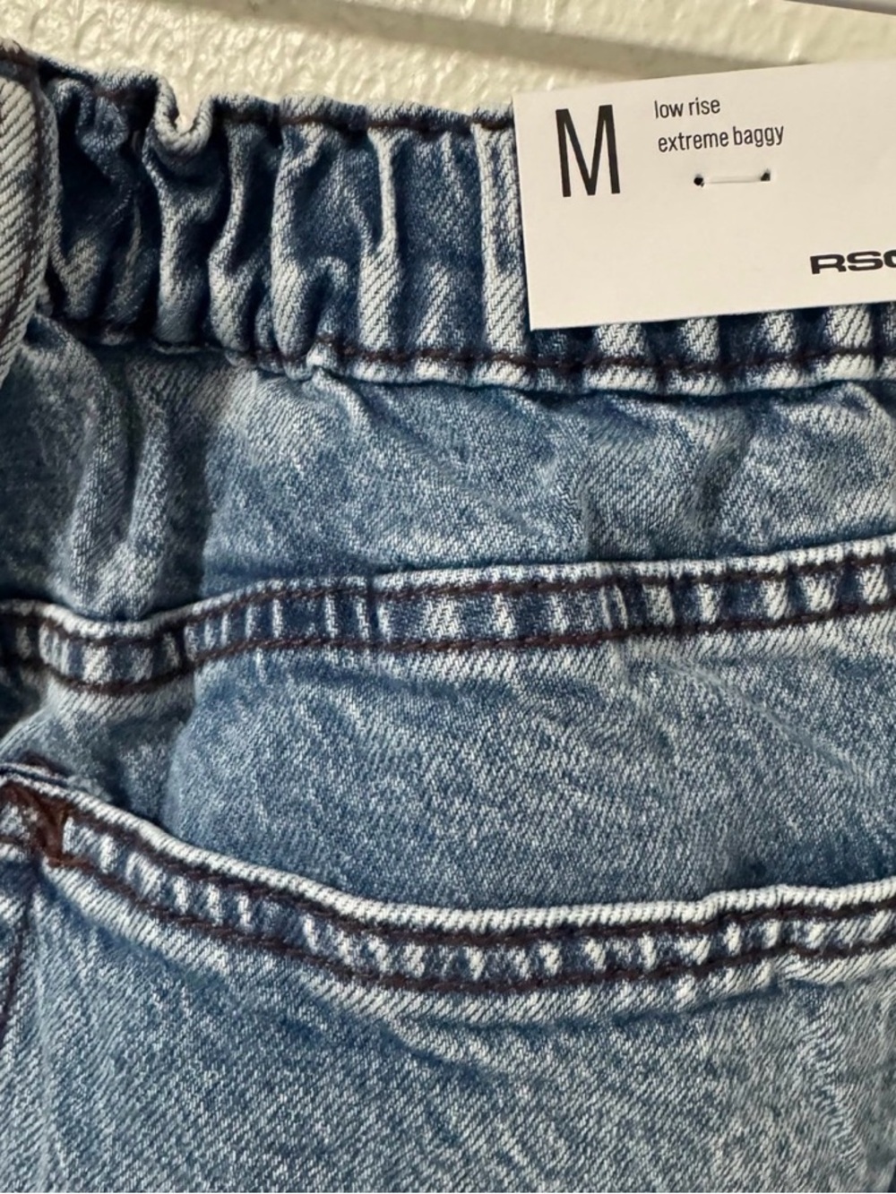 RSQ Tillys Women’s Medium Low Rise Extreme Baggy Med Wash Wide Leg Jeans NWT - Picture 4 of 11